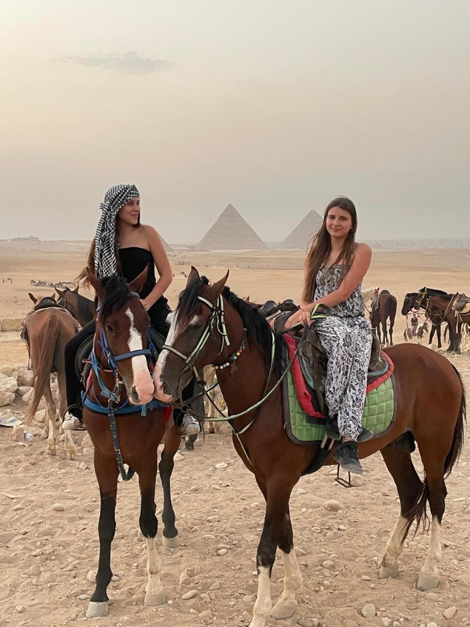 Sphinx Palace Pyramids View Inn Kafret el-Gabal Exterior foto